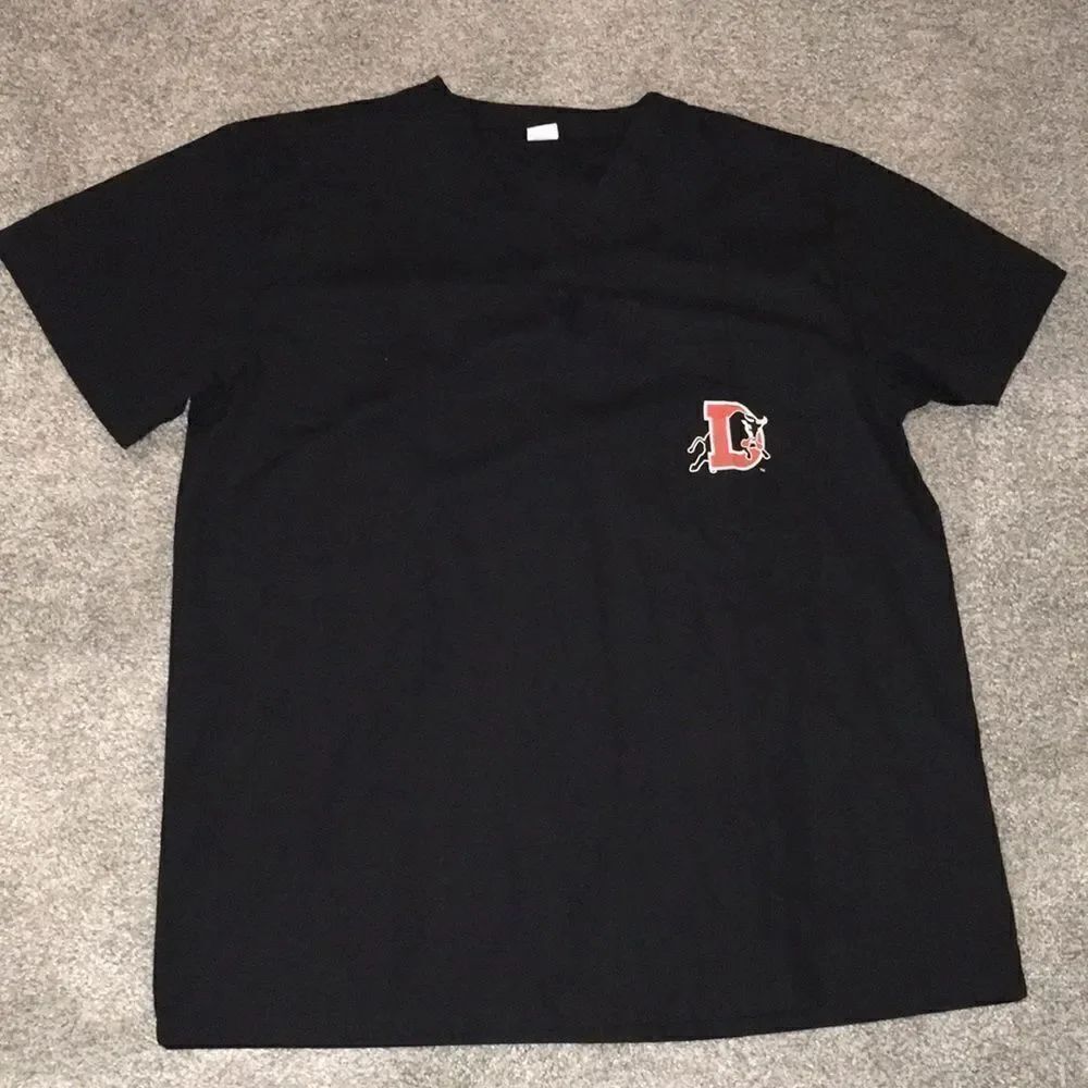 Durhamย Bulls scrub scrubsโDoctor nurse assistant hospital Medical shirt smockโXL